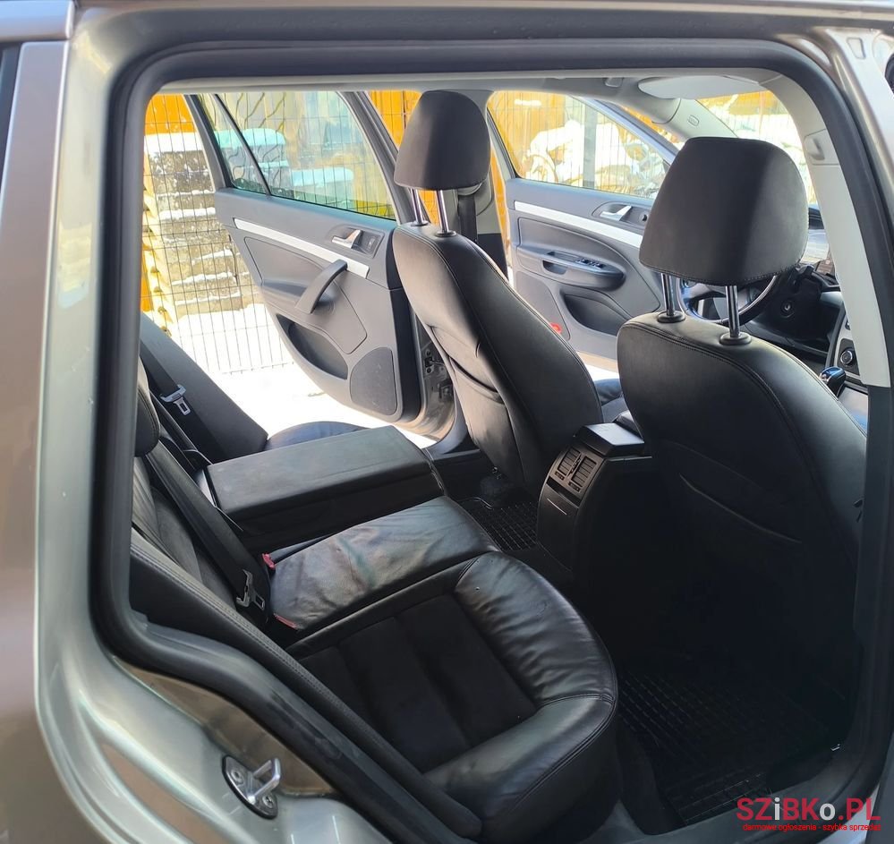 2013' Skoda Octavia Combi photo #6