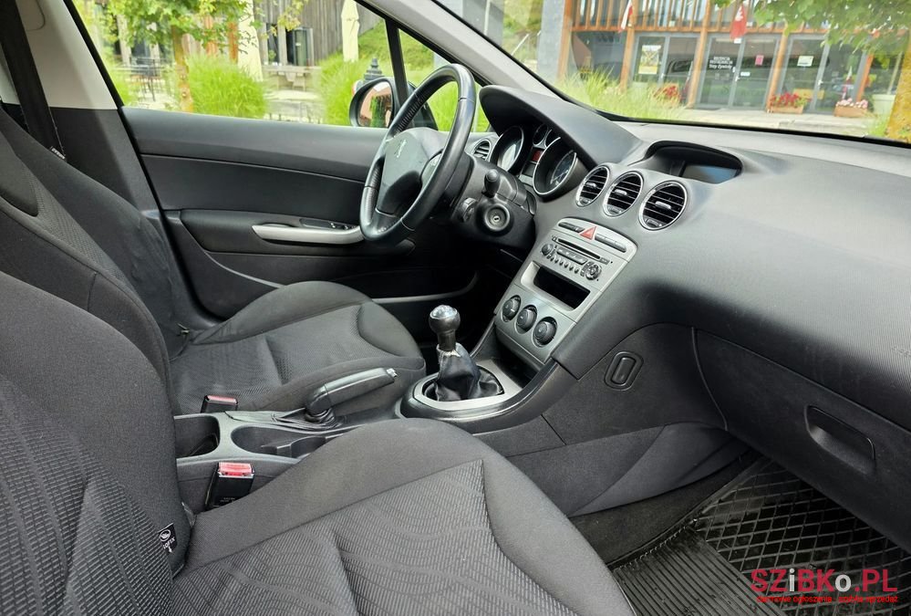 2008' Peugeot 308 120 Vti Allure photo #5