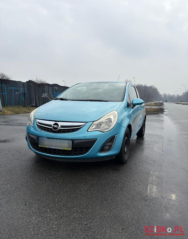 2011' Opel Corsa photo #1