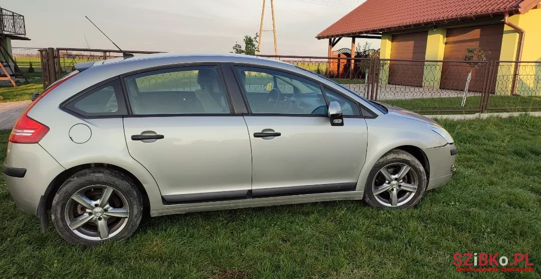 2007' Citroen C4 photo #2