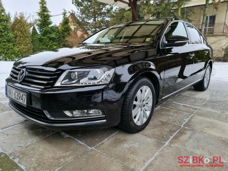 2013' Volkswagen Passat photo #5