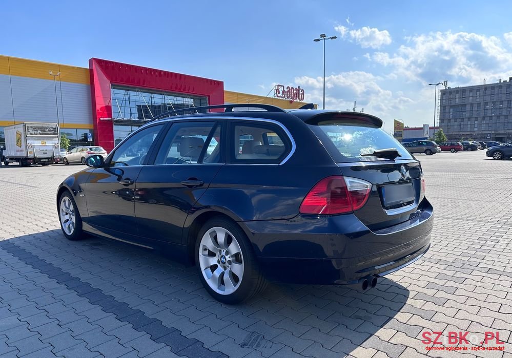 2006' BMW 3 Series 325Xi photo #5