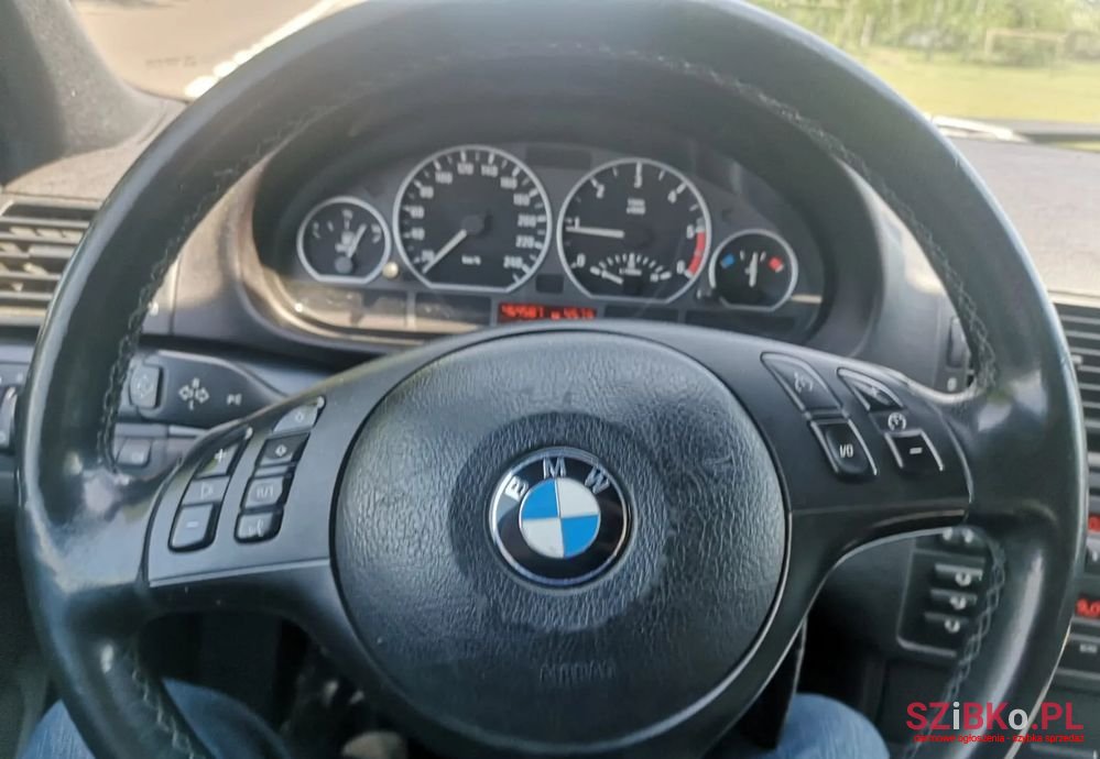 2004' BMW 3 Series 320D photo #6