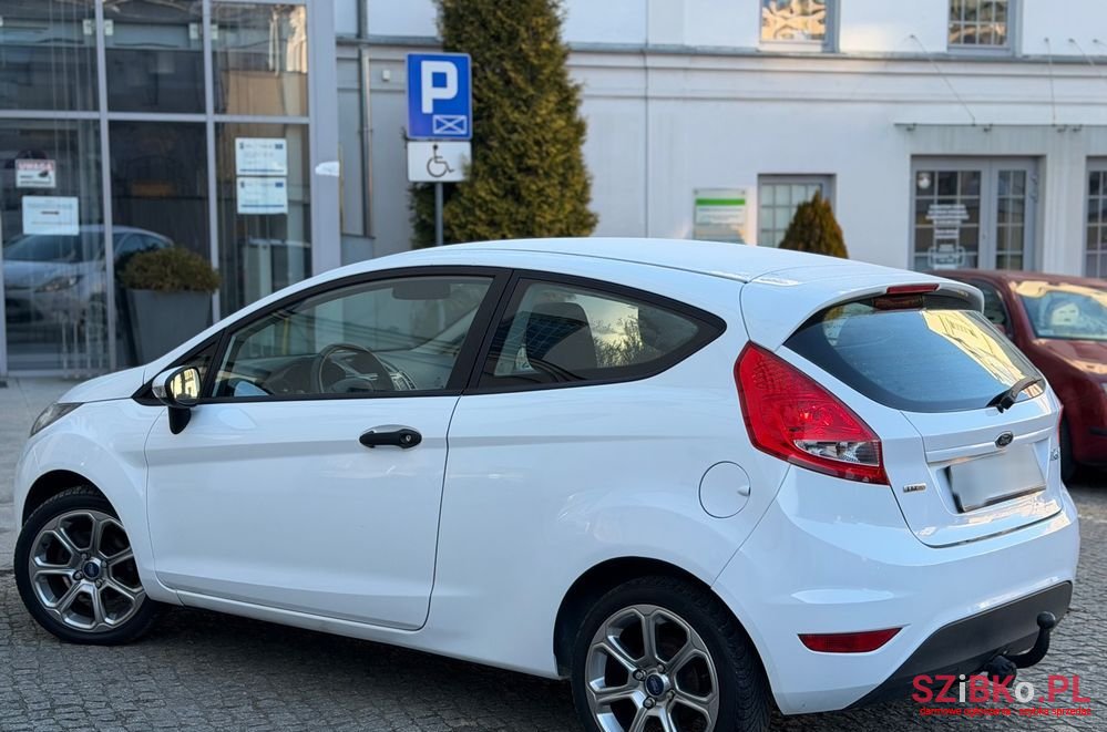 2009' Ford Fiesta 1.6 Tdci Ghia photo #3