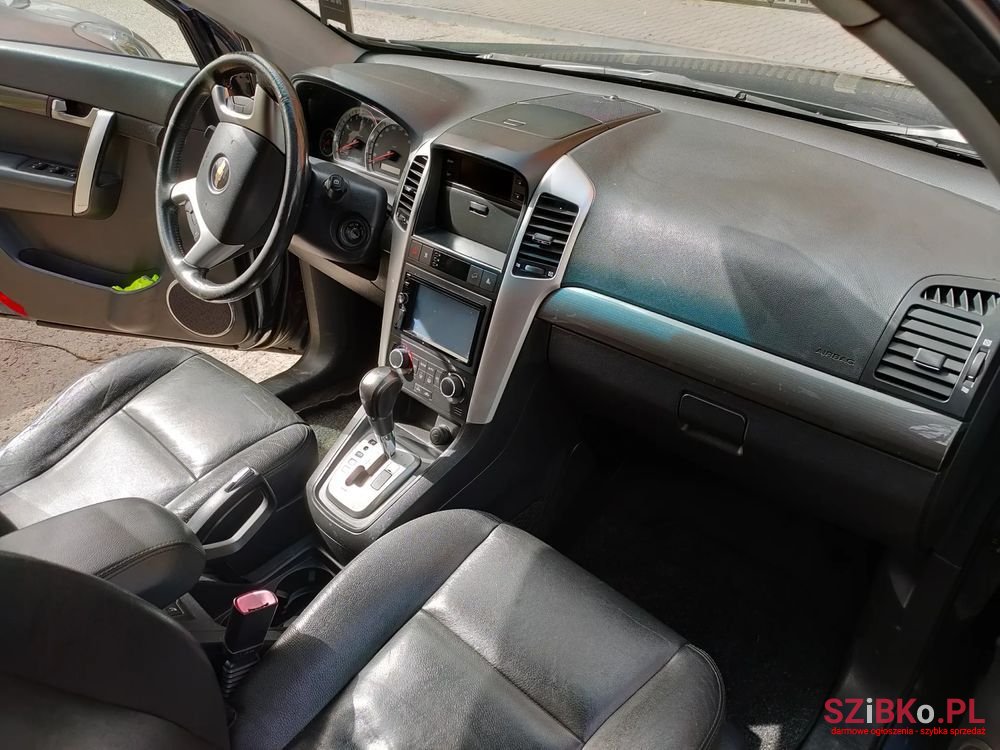 2006' Chevrolet Captiva 3.2 Lt High photo #6