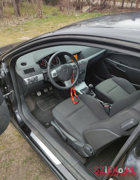2007' Opel Astra photo #4
