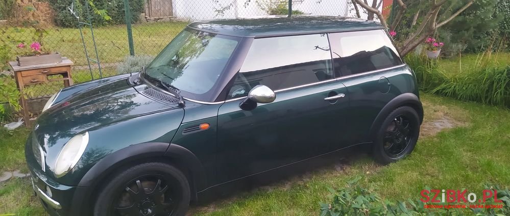 2002' MINI One photo #1