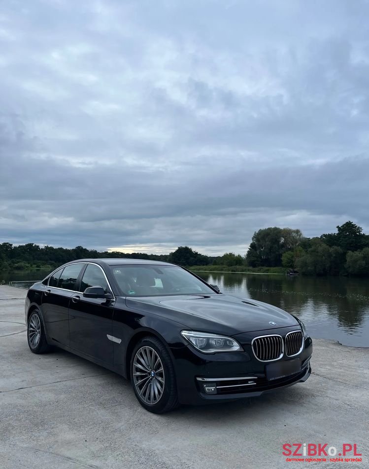 2013' BMW 7 Series 740D Xdrive photo #1