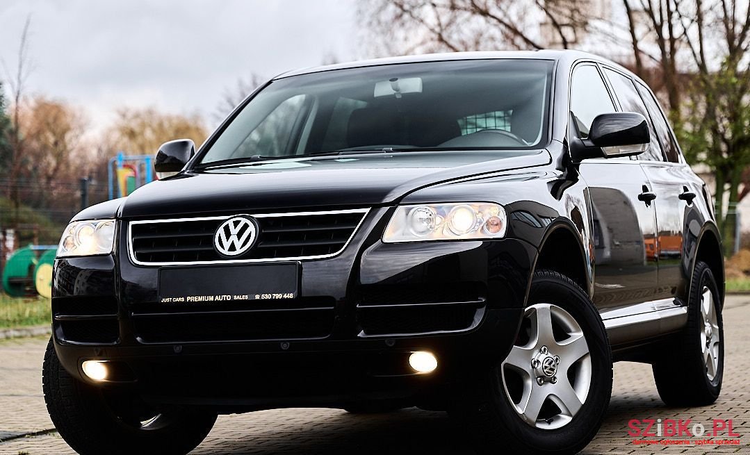 2005' Volkswagen Touareg photo #3