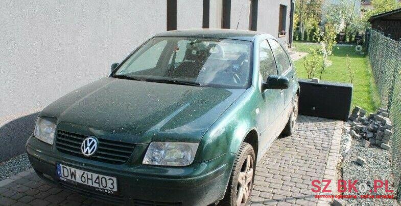 2001' Volkswagen Bora photo #1