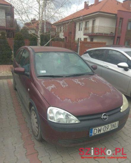 2001' Opel Corsa photo #1