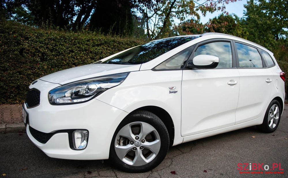 2014' Kia Carens photo #1