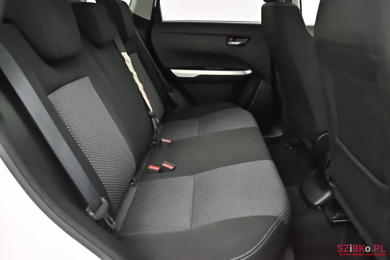 2015' Suzuki Vitara photo #4