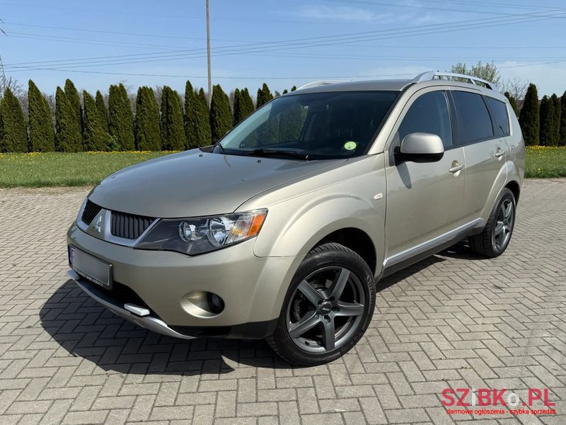 2008' Mitsubishi Outlander 2.4 4Wd Cvt Intense photo #1