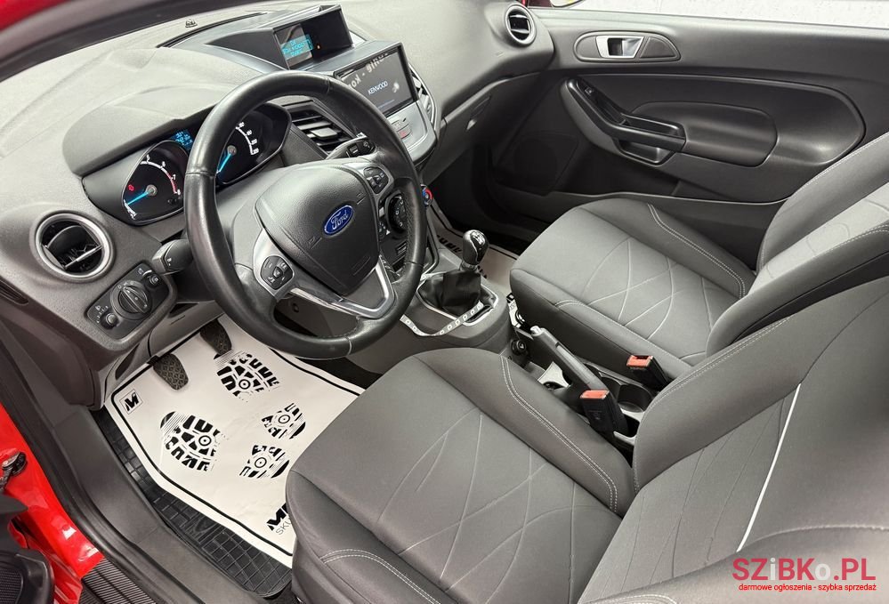 2014' Ford Fiesta photo #6