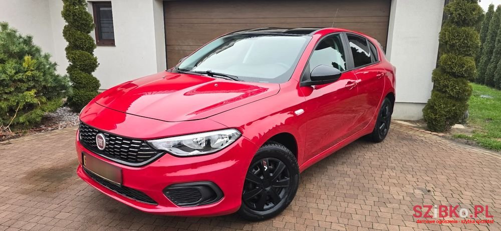 2017' Fiat Tipo photo #2