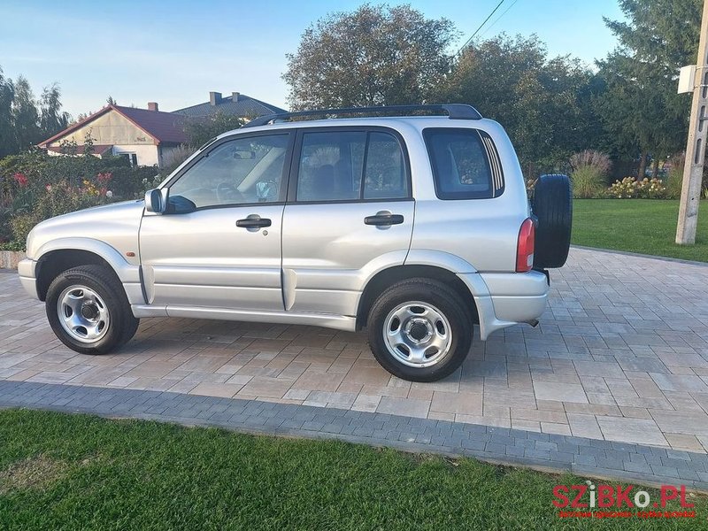 2004' Suzuki Grand Vitara photo #3