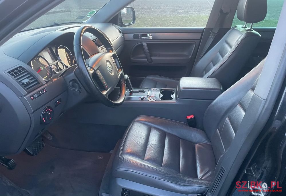 2006' Volkswagen Touareg photo #5