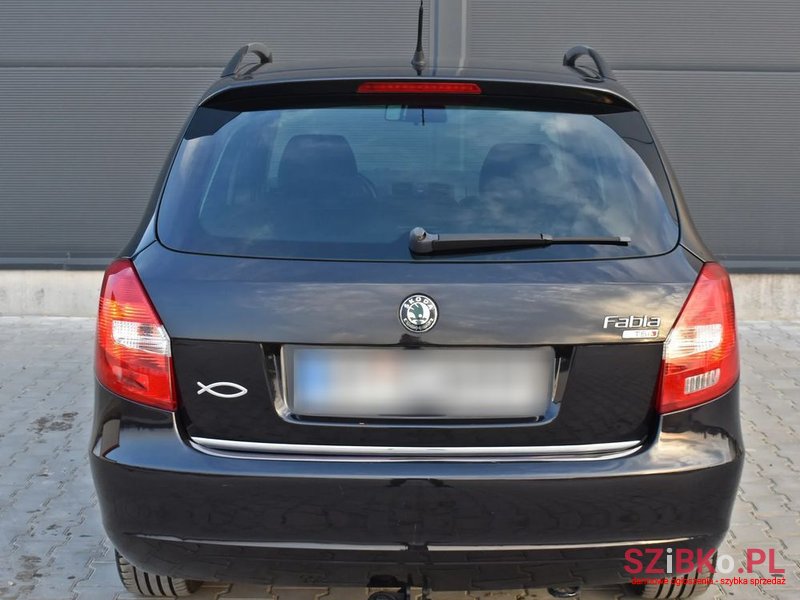 2010' Skoda Fabia photo #3