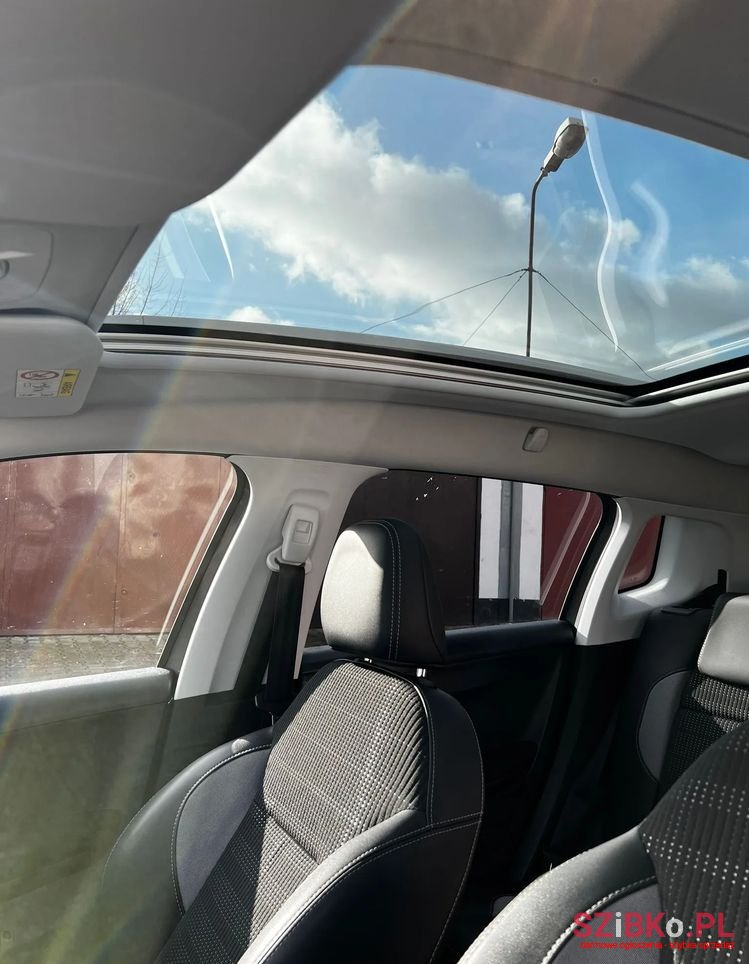 2016' Peugeot 2008 photo #6