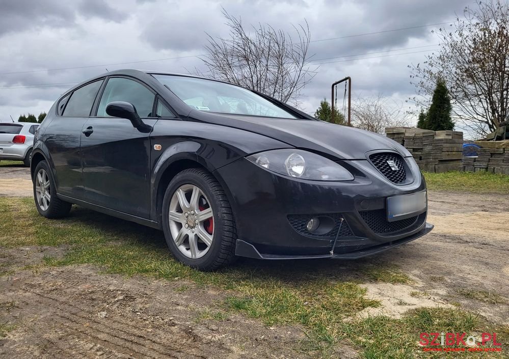2007' SEAT Leon photo #3