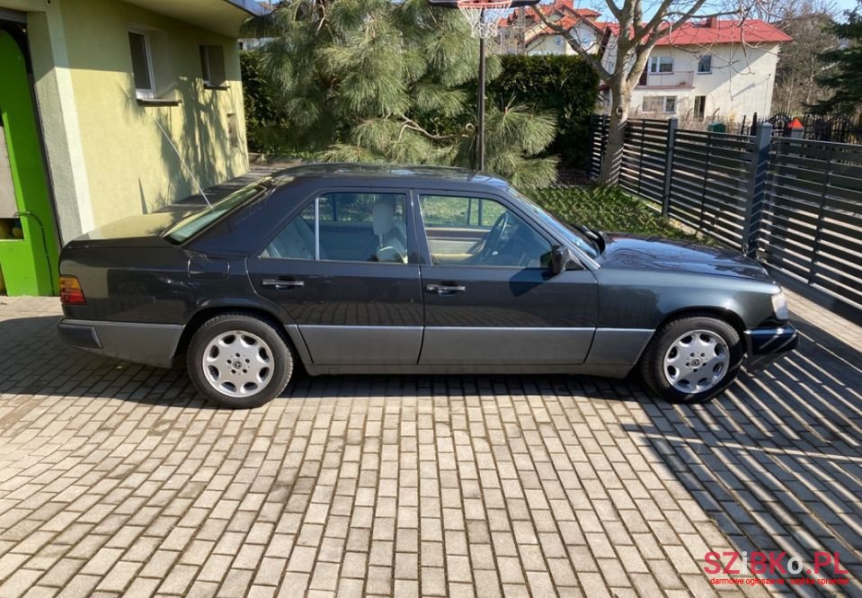 1990' Mercedes-Benz W124 photo #4