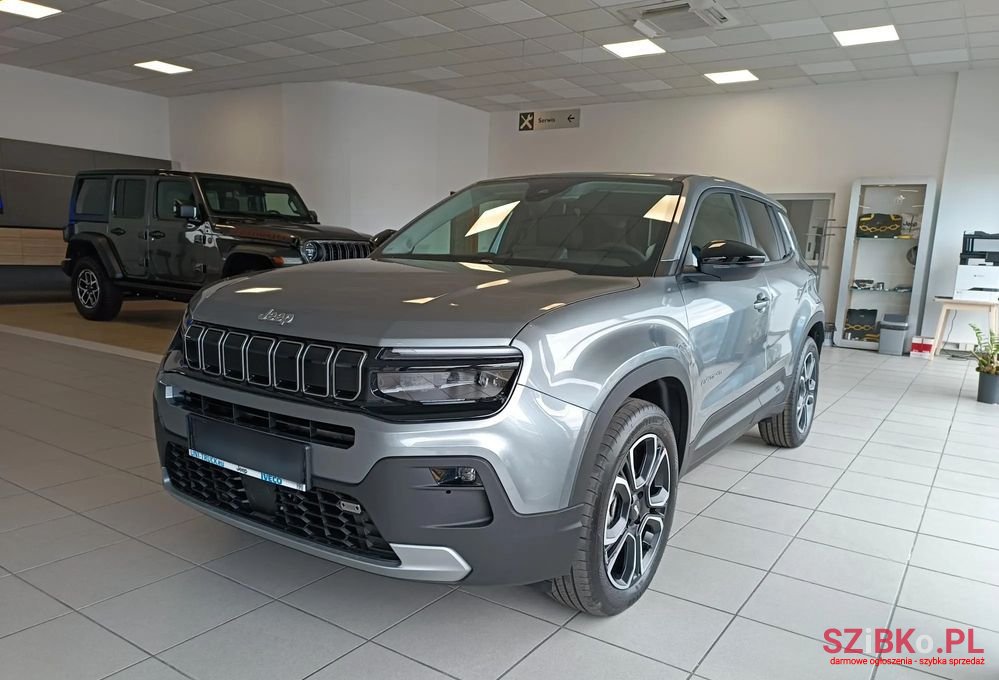 2024' Jeep Avenger photo #2