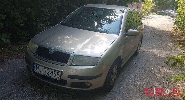 2004' Skoda Fabia photo #1