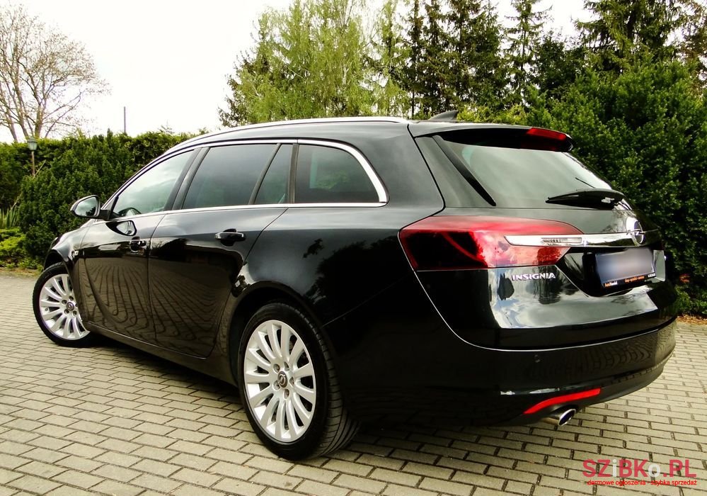 2015' Opel Insignia Sports Tourer photo #3