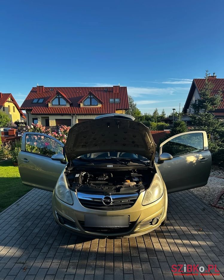 2008' Opel Corsa 1.4 16V photo #2