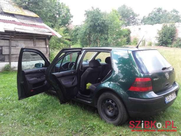 1998' Volkswagen Golf photo #2