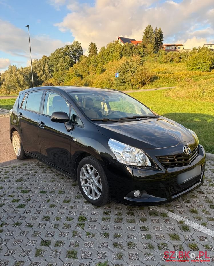 2009' Toyota Verso 1.8 Sol Plus 7Os photo #1