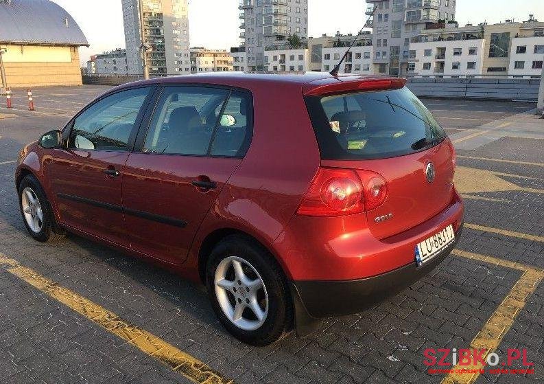 2008' Volkswagen Golf photo #2