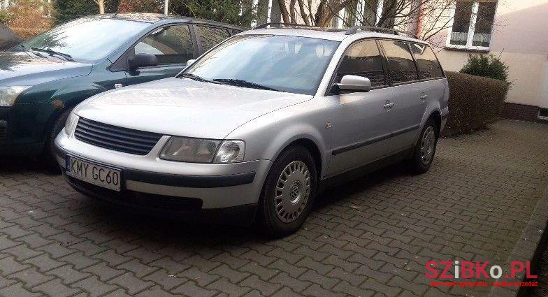 1998' Volkswagen Passat photo #1