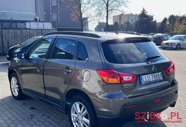 2011' Mitsubishi ASX photo #6