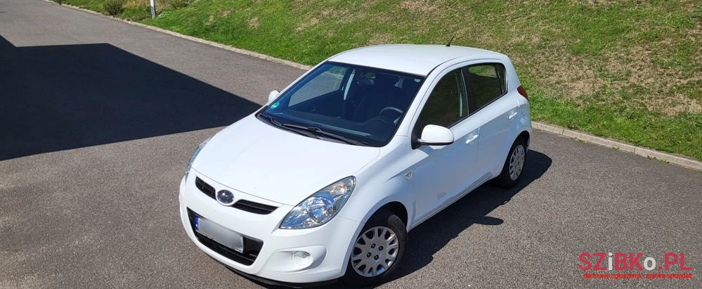 2010' Hyundai i20 1.2 Comfort photo #6