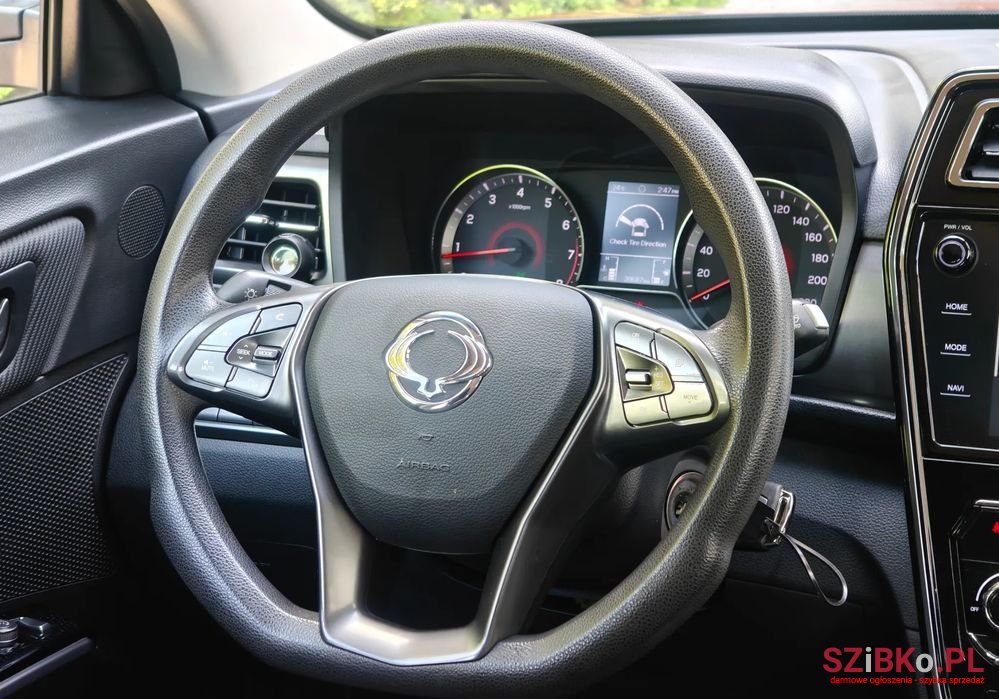 2019' SsangYong Tivoli 1.5 T-Gdi Amber photo #6