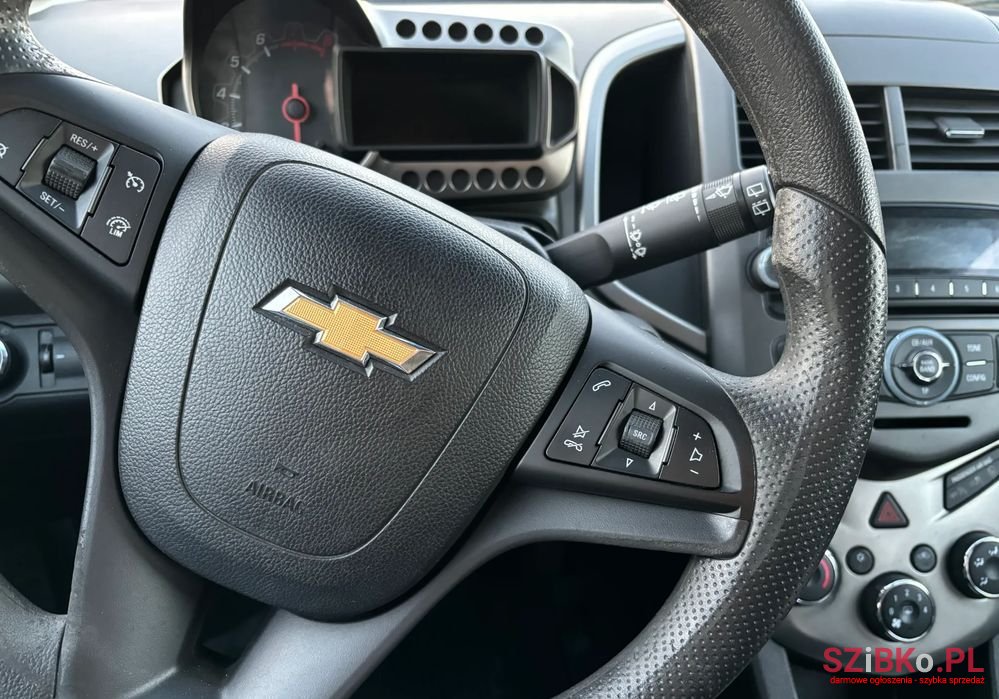 2011' Chevrolet Aveo photo #6