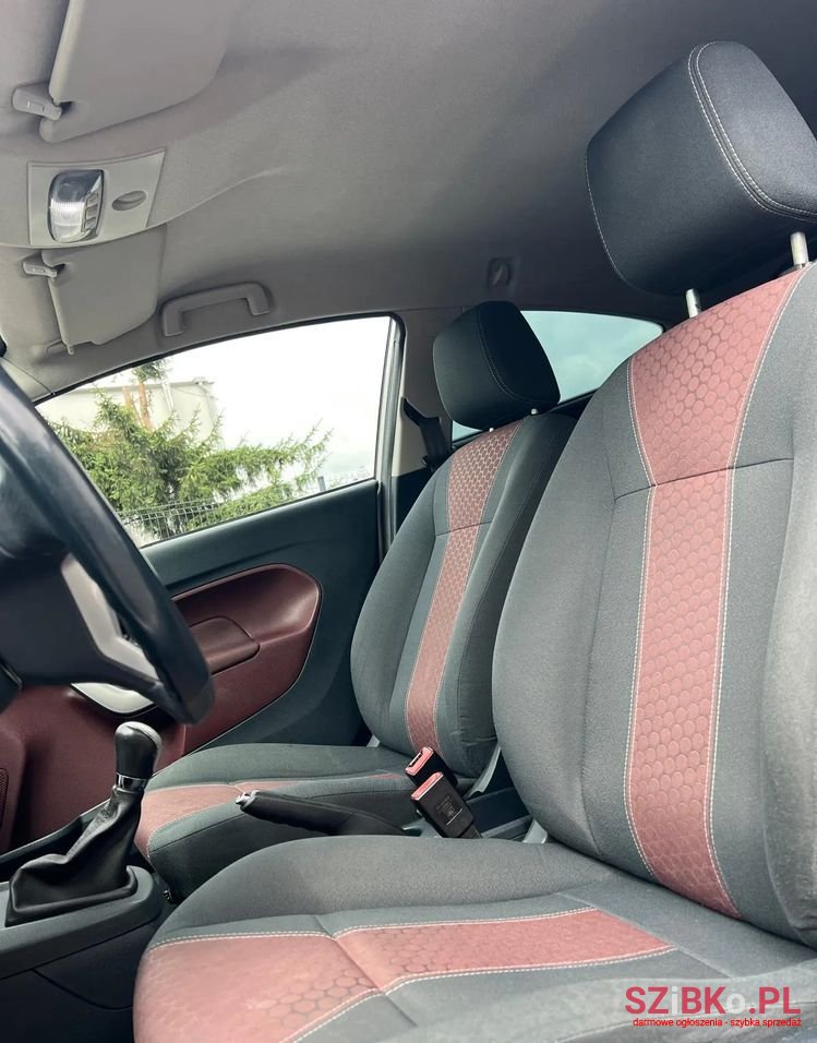 2008' Ford Fiesta photo #3