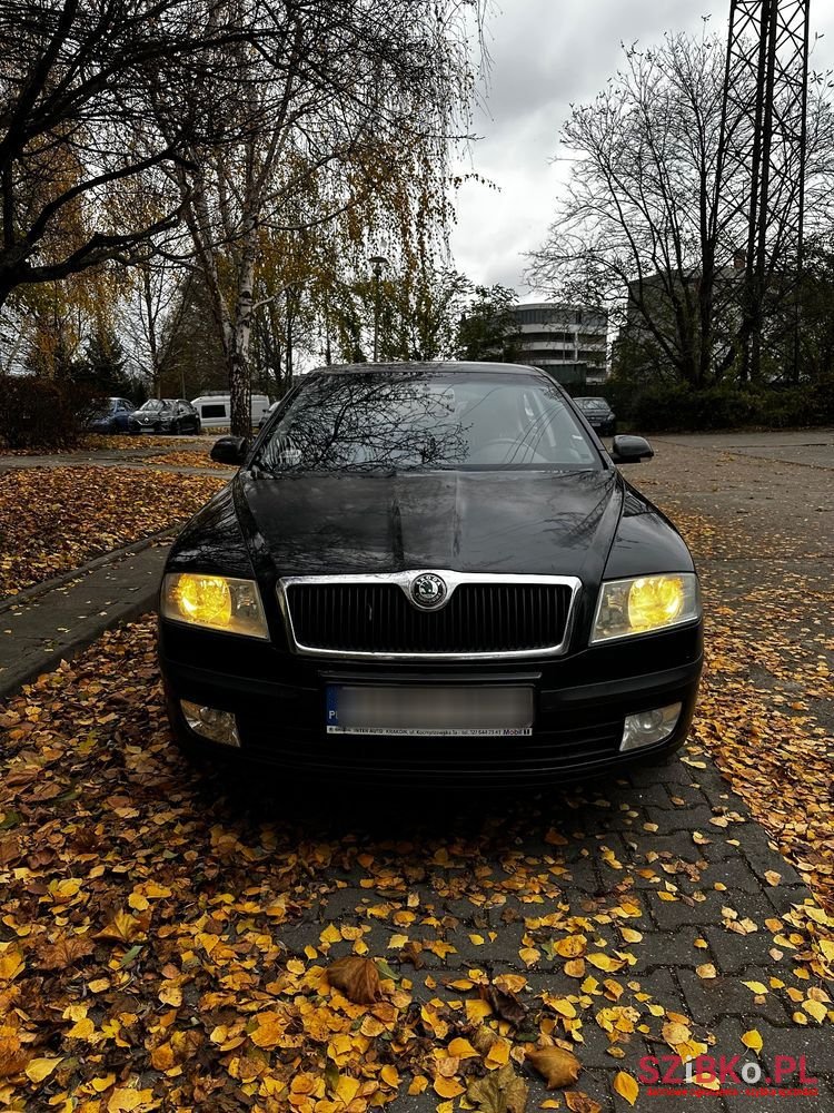 2007' Skoda Octavia 1.6 Classic photo #2
