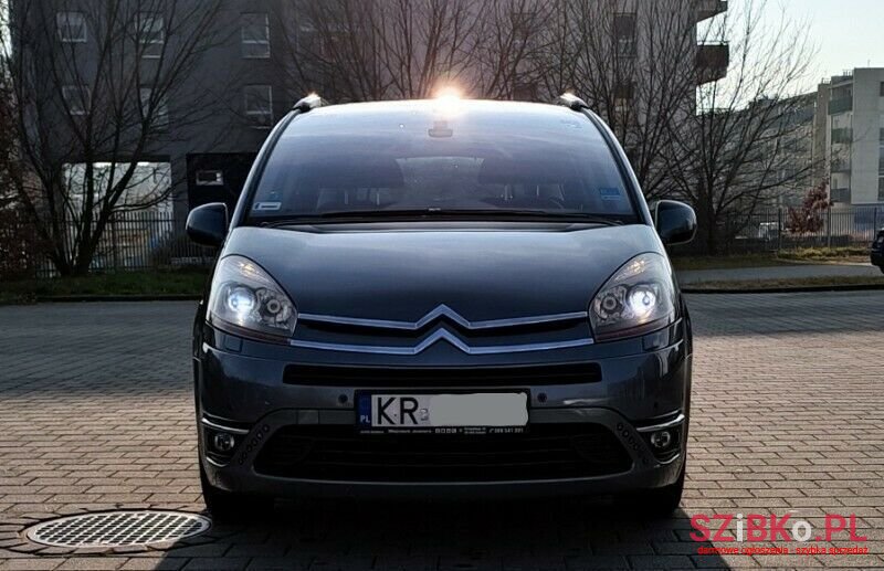 2008' Citroen C4 Picasso photo #1