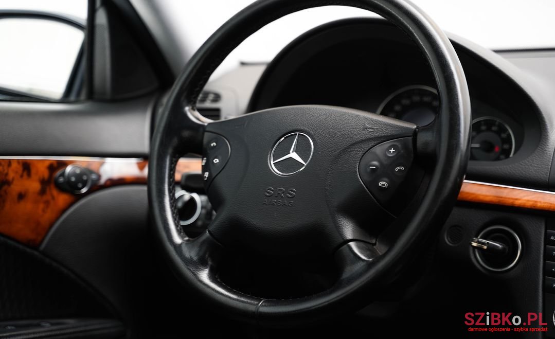 2003' Mercedes-Benz Klasa E photo #4