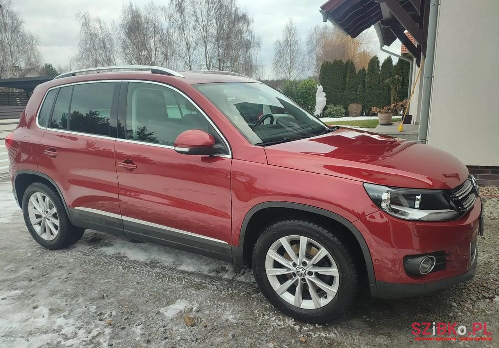 2014' Volkswagen Tiguan photo #2