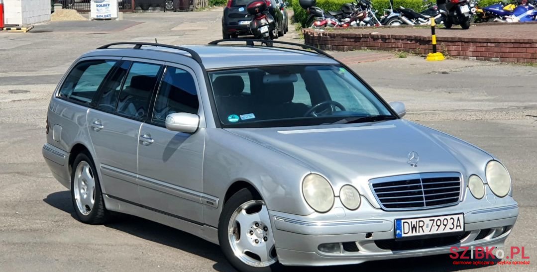 2001' Mercedes-Benz Klasa E photo #5