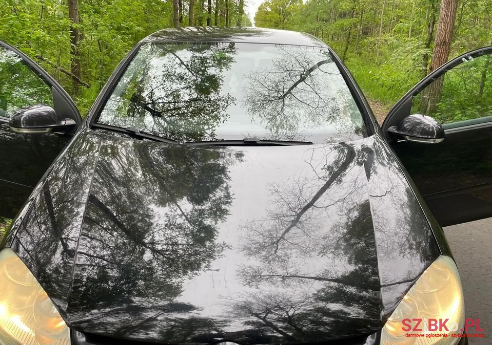 2006' Volkswagen Golf photo #2