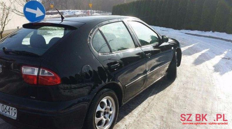 2001' SEAT Leon photo #1