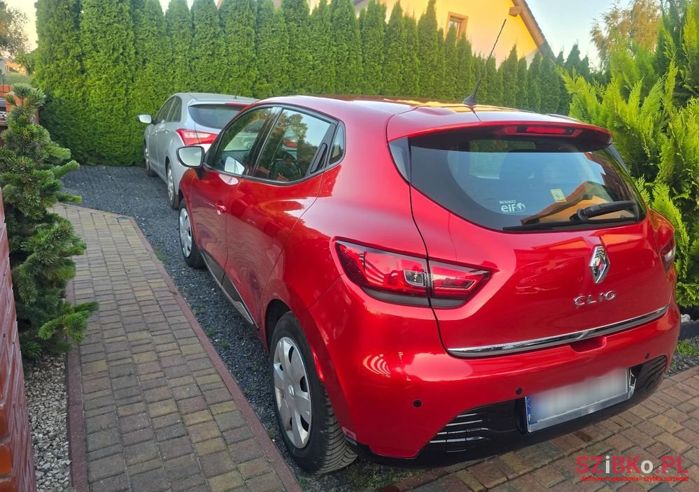 2013' Renault Clio 1.2 16V Zen photo #2