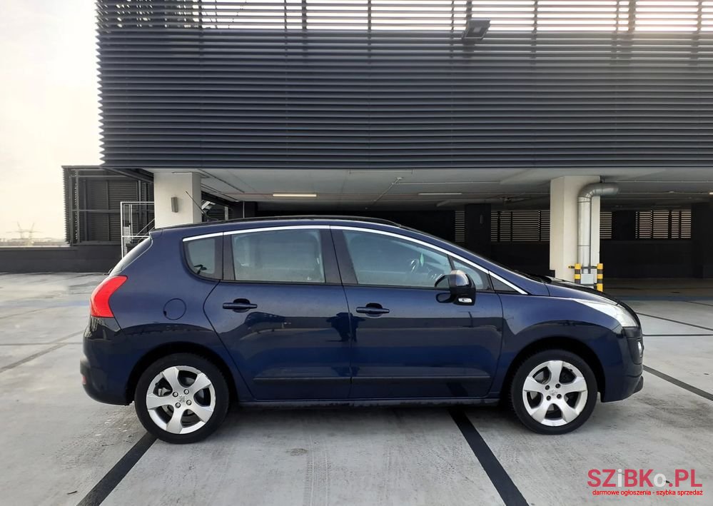 2009' Peugeot 3008 1.6 Premium+ photo #2