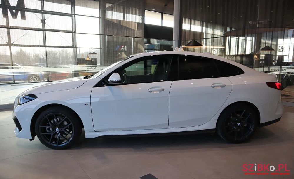 2024' BMW 2 Series 218I M Sport Sport photo #4