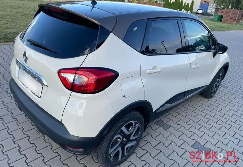 2016' Renault Captur photo #3